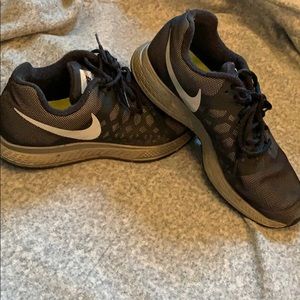 NIKE Air Zoom Pegasus shoes, size: 8.5